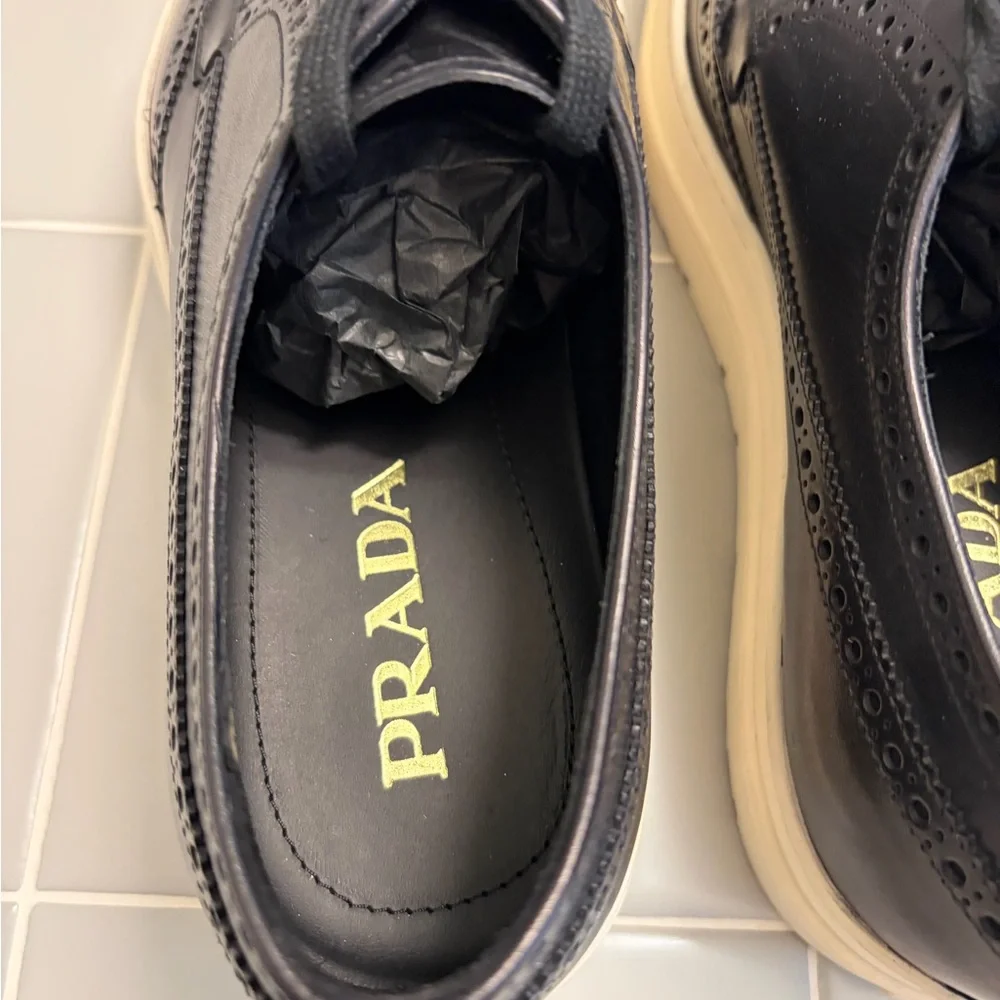 Prada Black Brogue Wing Tip Men's Oxfords - NWT - Never Worn - Picture 6 of 11